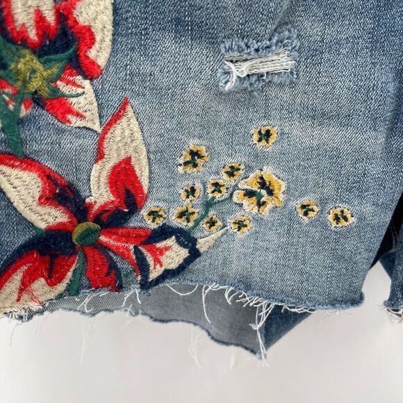 blankNYC Hiker Short jean shorts jorts embroidered 27 EUC distressed - Picture 2 of 15